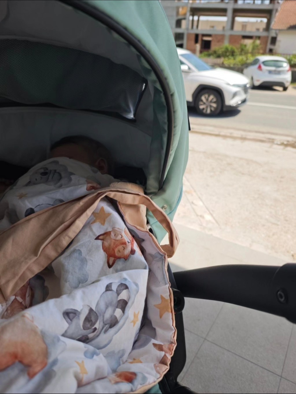 Kako smo bebu naučili da spava uz&nbsp;buku